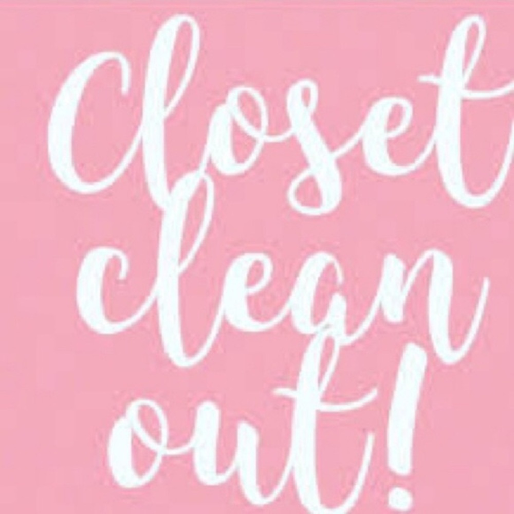 CLOSET CLEAN OUT